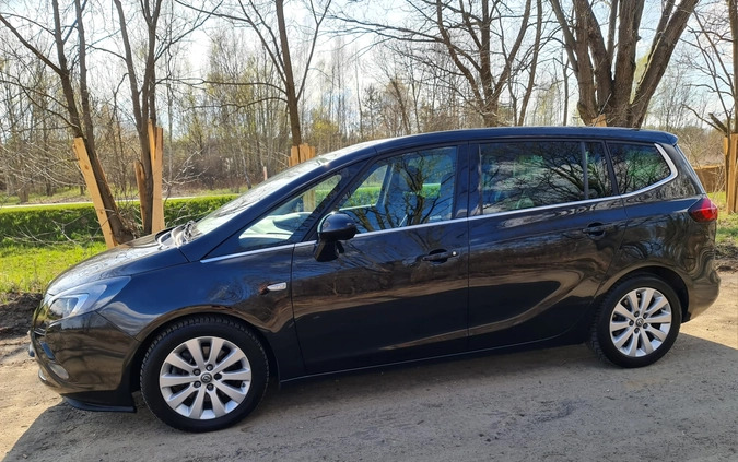 Opel Zafira cena 55999 przebieg: 114500, rok produkcji 2016 z Józefów małe 742